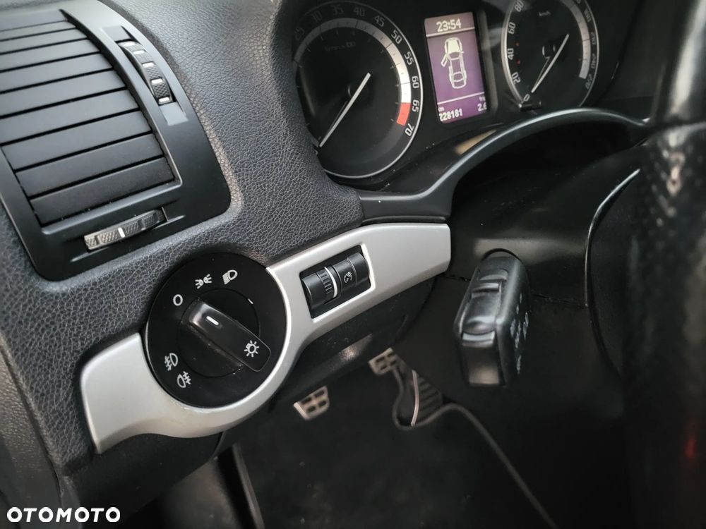 Skoda Octavia 2.0 TSI RS - 15
