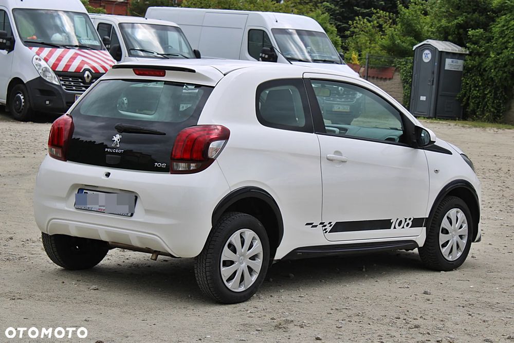 Peugeot 108 - 11