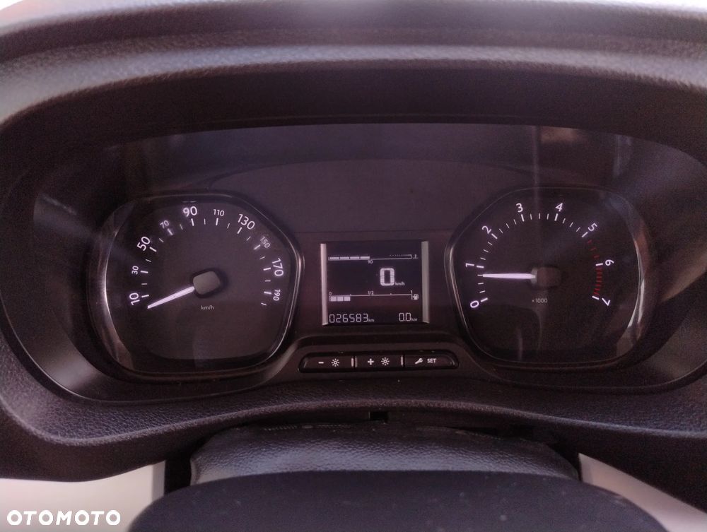 Opel VIVARO NOWY MODEL 1.5 Diesel (102KM) 6-BIEGÓW (L2H1) (EURO,6) KLIMA STAN IDEALNY NIE MA RDZY BEZWYPADKOWY SERWIS A.S.O. DO KOŃCA ! ! ! - 13