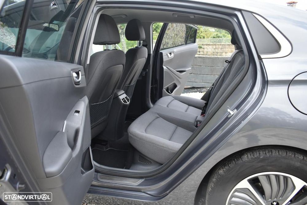 Hyundai Ioniq 1.6 GDI PHEV - 11