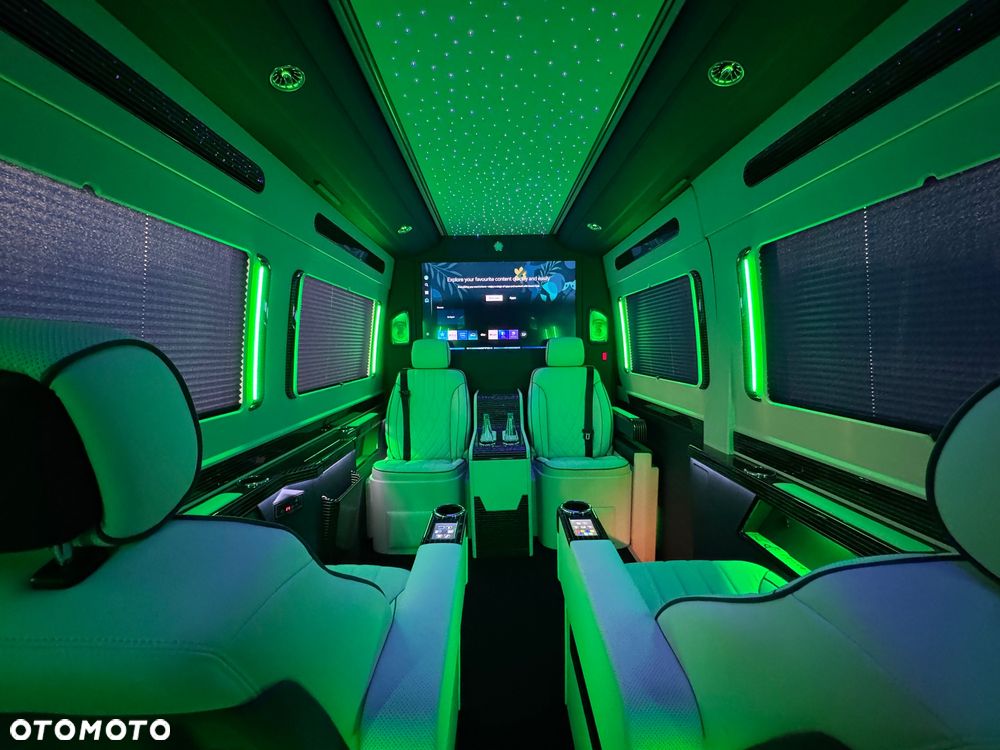 Mercedes-Benz Sprinter - 21