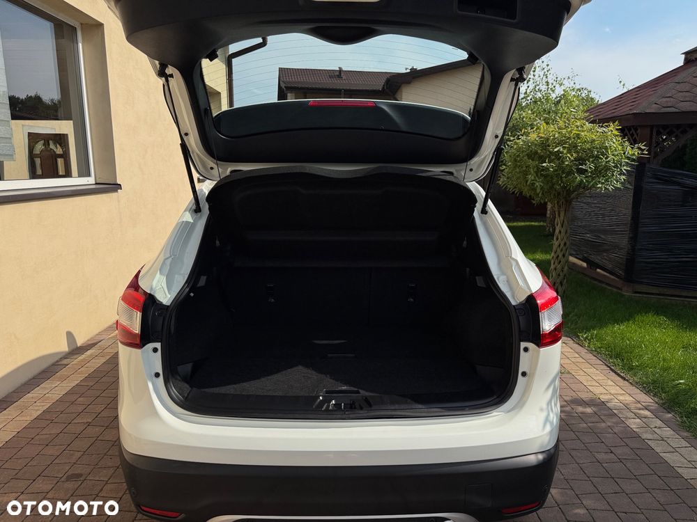 Nissan Qashqai 1.2 DIG-T N-Connecta - 11