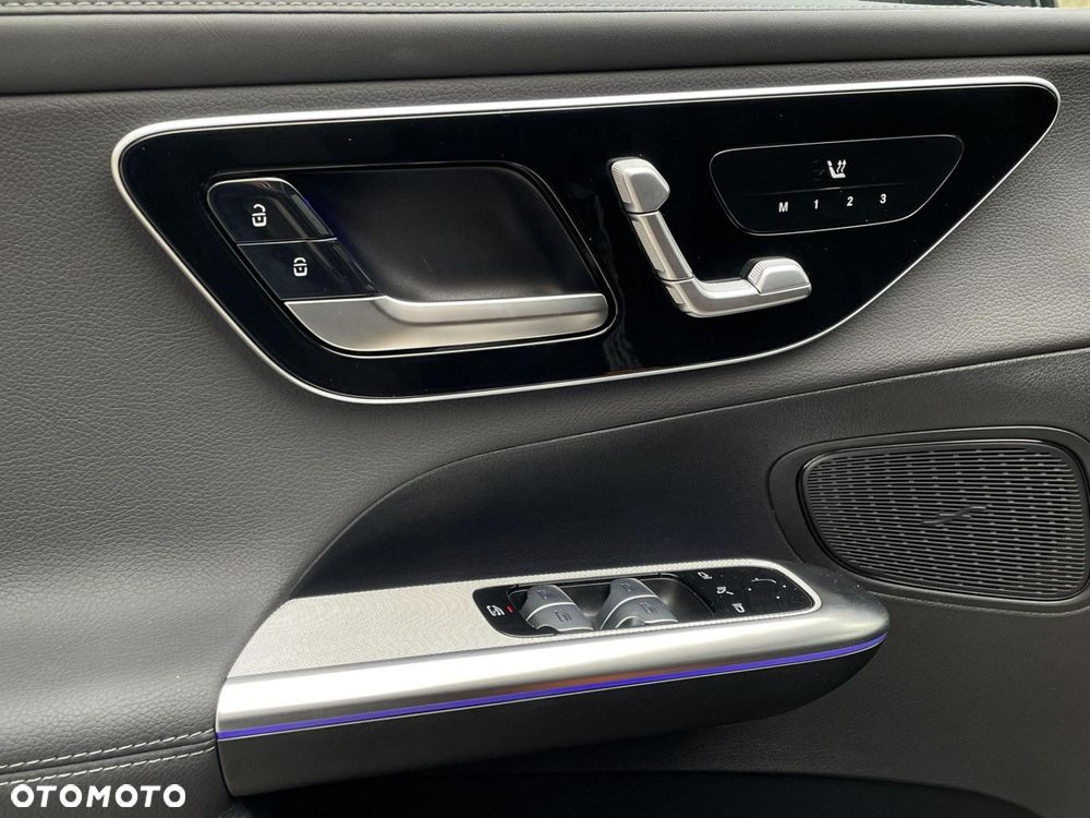 Mercedes-Benz GLC - 12