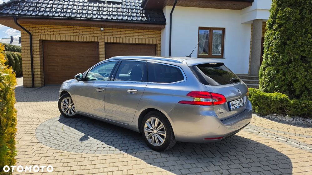 Peugeot 308 1.5 BlueHDi Allure S&S - 20