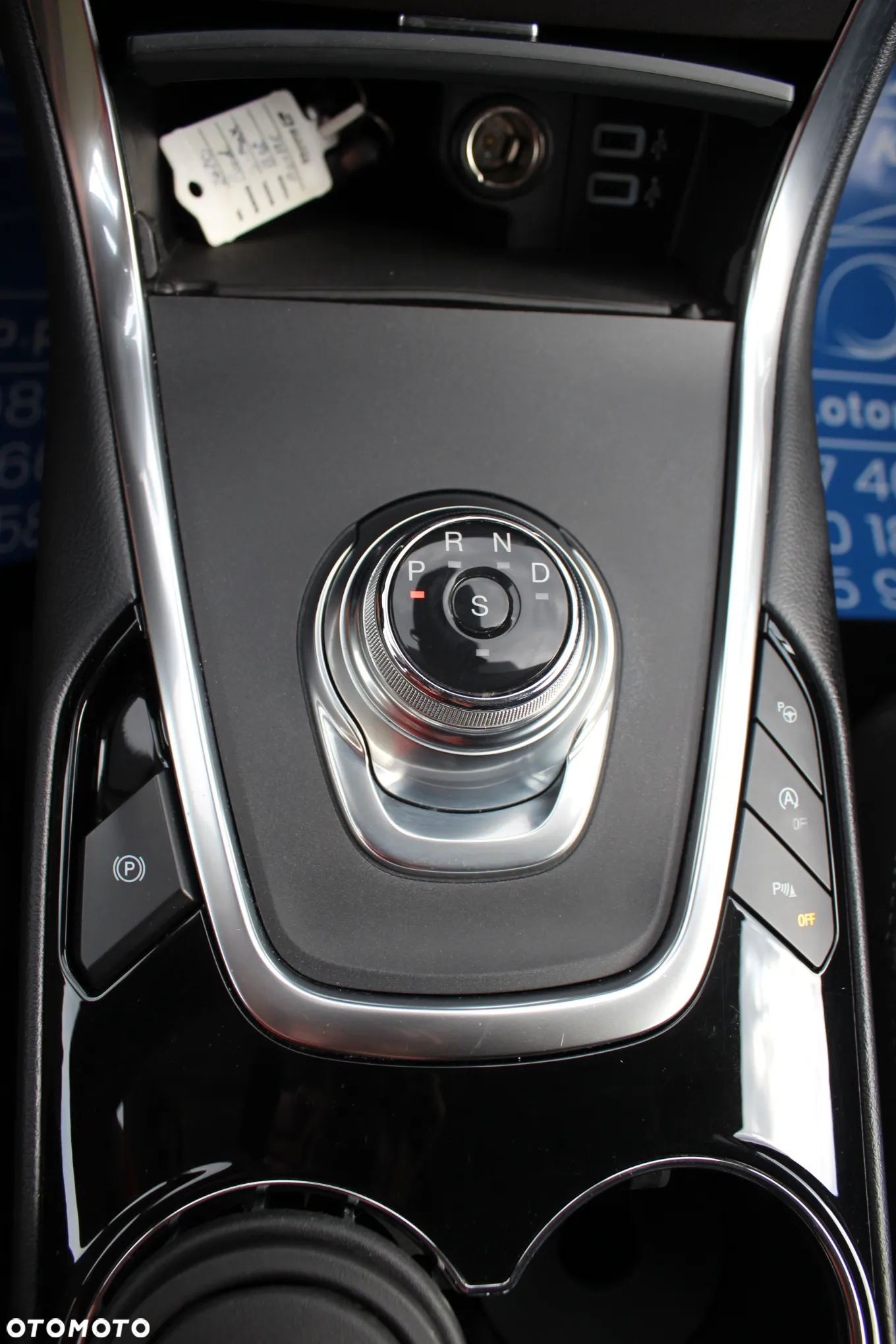 Ford S-Max 2.0 EcoBlue Titanium - 32