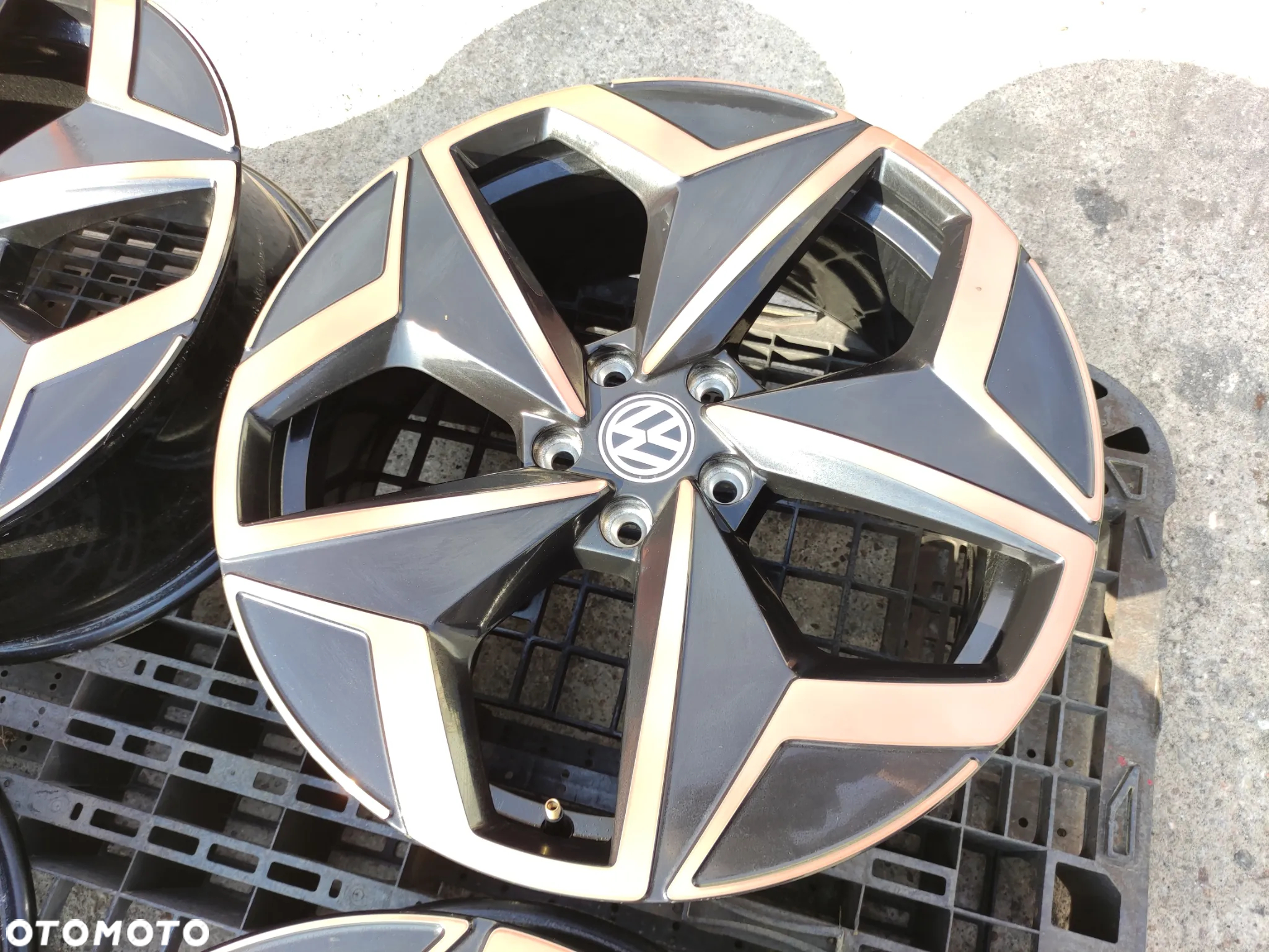 5x112 Alufelgi Felgi Aluminiowe 19 VW 10A ID.3 GOLF V 5 VI 6 VII 7 VIII 8 Skoda Octavia III IV 3 4  SEAT LEON II III IV 2 3 4 Cupra  Audi A3 8P 8V  Legnica ALU-RAD - 7