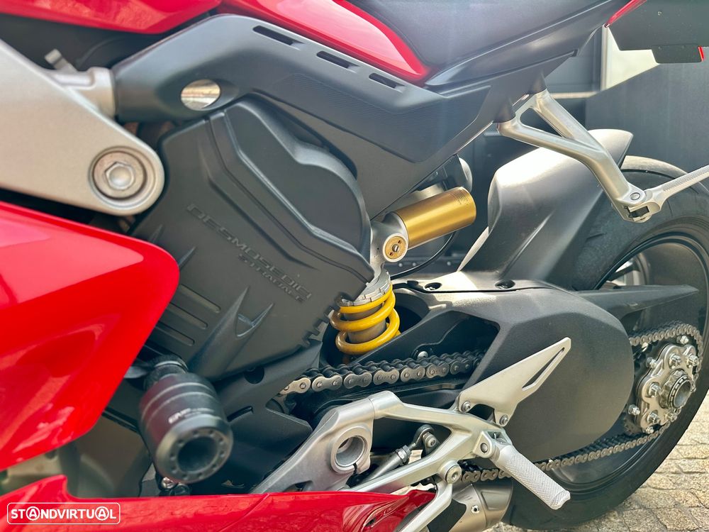 Ducati Panigale V4 S - 8