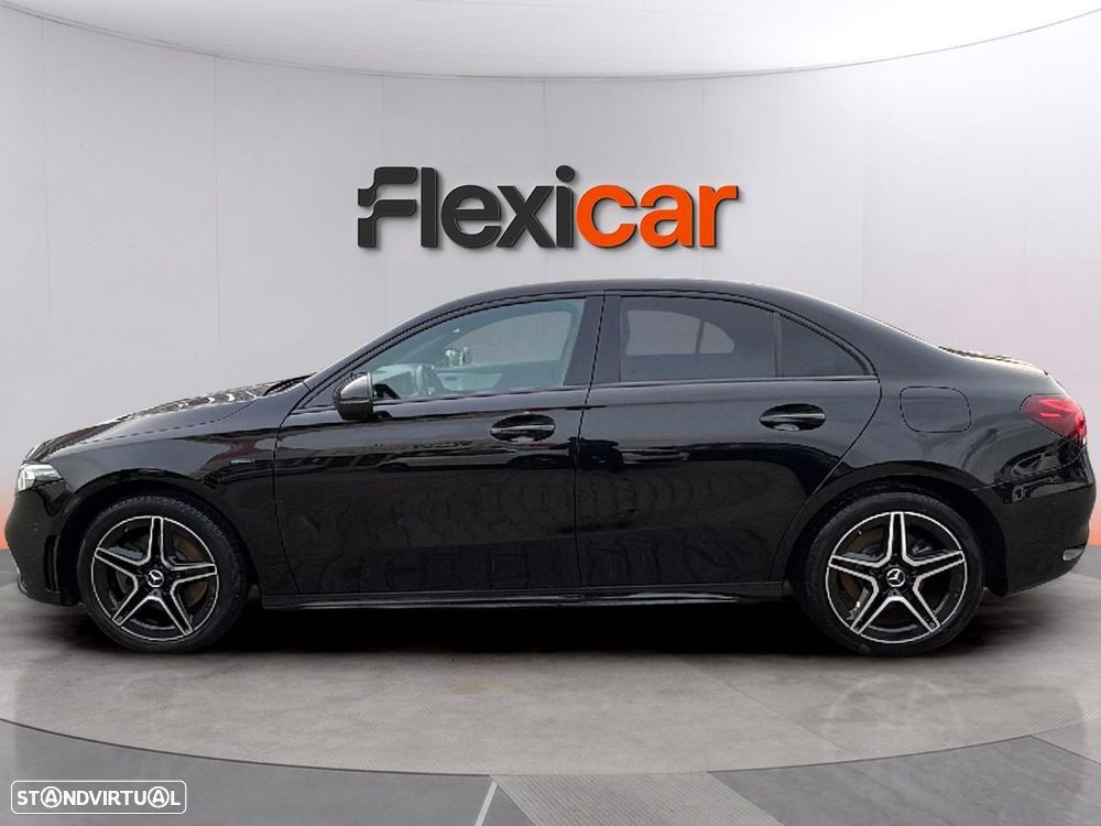 Mercedes-Benz A 250 Limousine e AMG Line - 4