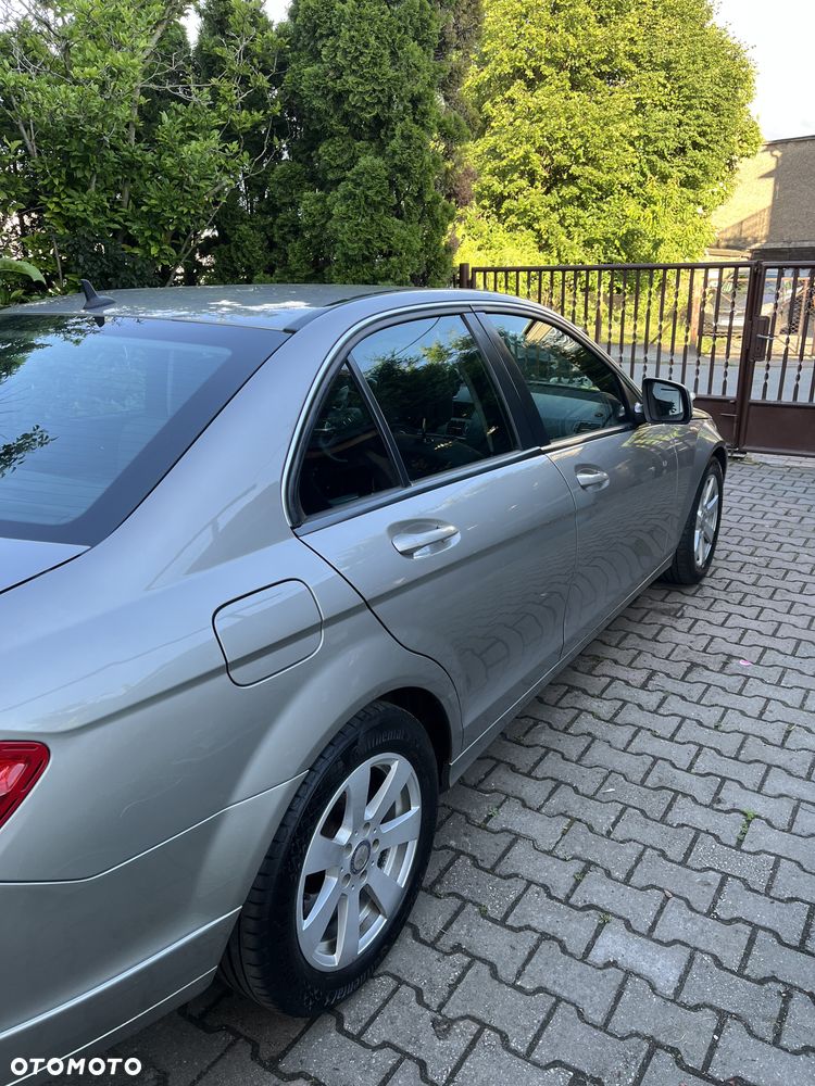 Mercedes-Benz Klasa C 220 CDI DPF Elegance - 4