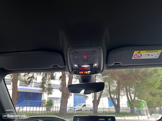 Peugeot e-208 GT - 20