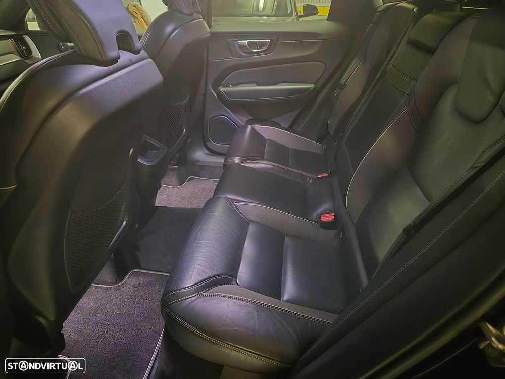 Volvo XC 60 2.0 D4 R-Design Geartronic - 20