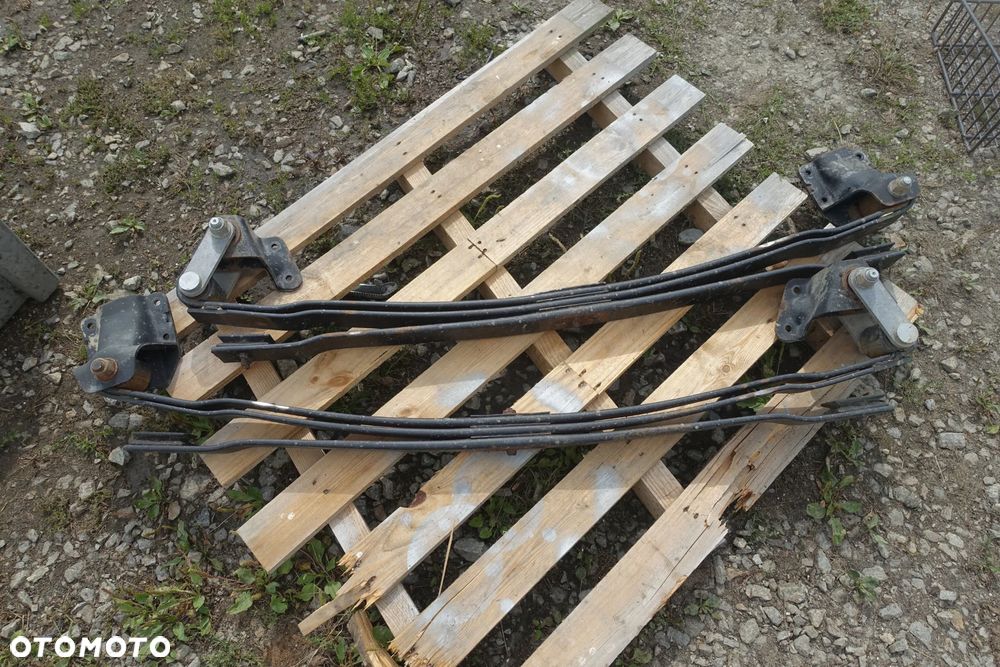 RESOR MOCOWANIE RESORA NISSAN CABSTAR NT400 16r. - 1