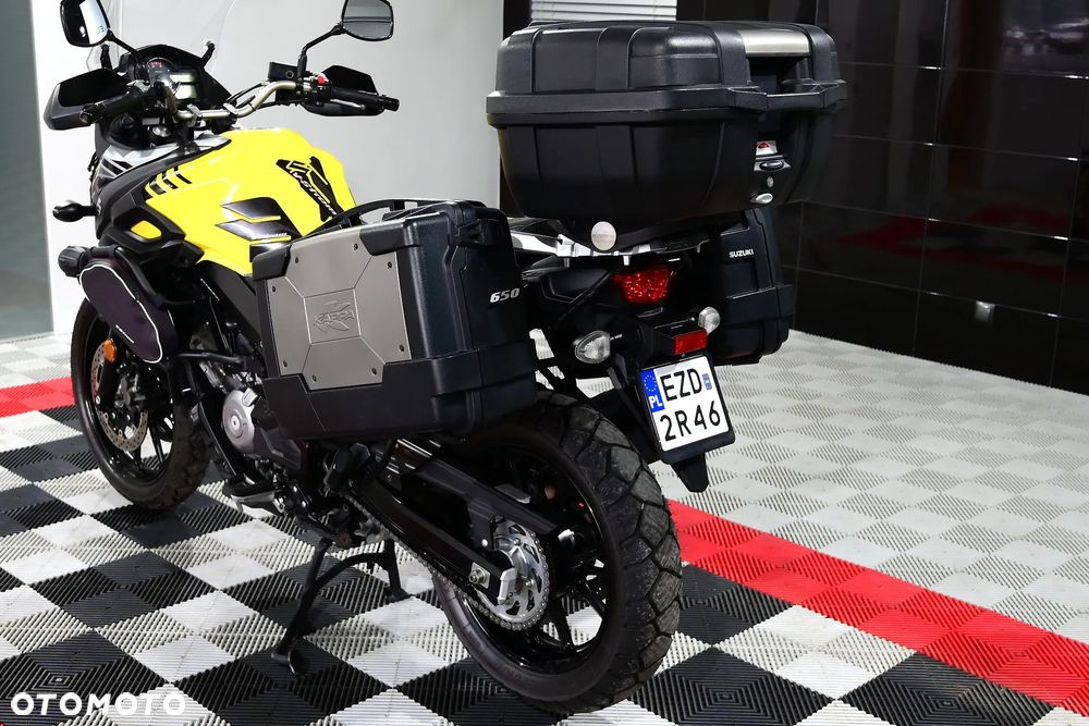 Suzuki V-STROM - 37