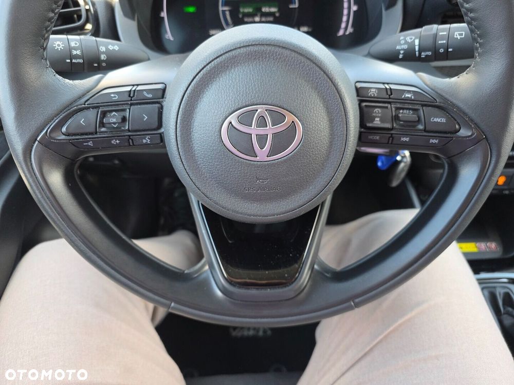 Toyota Yaris Hybrid 1.5 Style - 11