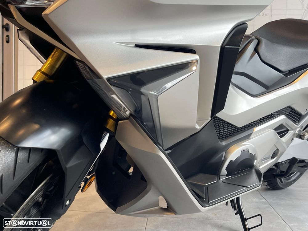 Honda Forza 750 - 2