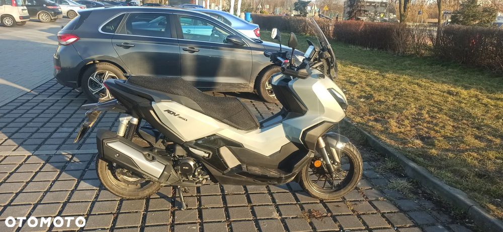 Honda ADV350 - 9