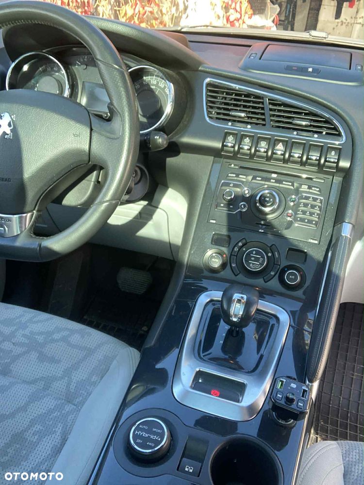 Peugeot 3008 2.0 HDi Premium+ - 2