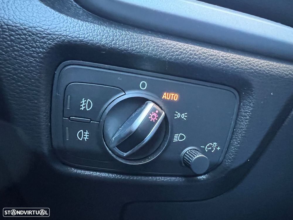 Audi A3 Sportback 2.0 TDI S-line S tronic 119g - 45