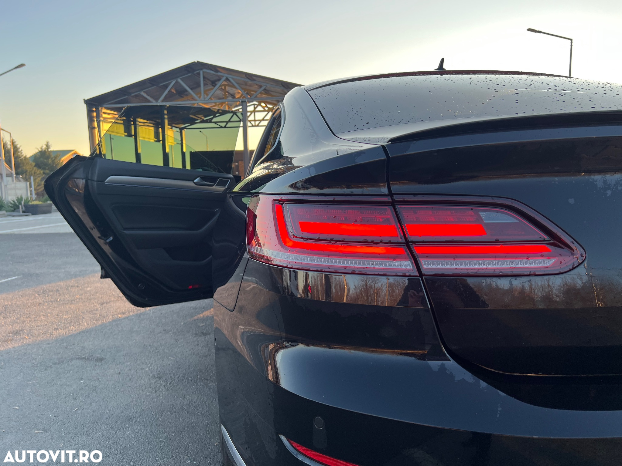 Volkswagen ARTEON 2.0 TDI DSG 4Motion R-Line - 8