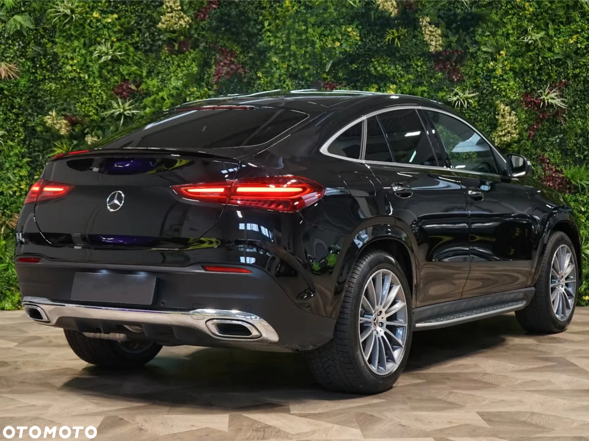 Mercedes-Benz GLE 300 d 4-Matic - 4