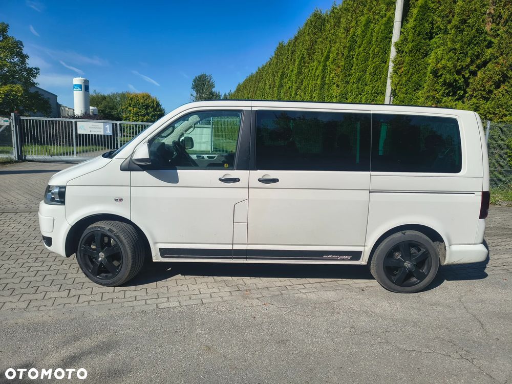 Volkswagen Multivan - 4