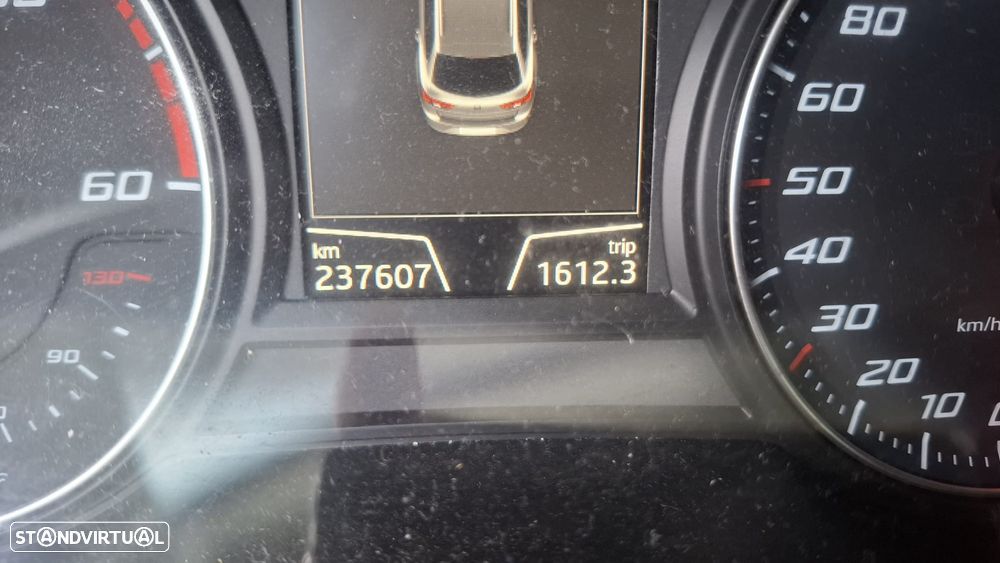 SEAT Leon 1.6 TDI S&S FR - 4