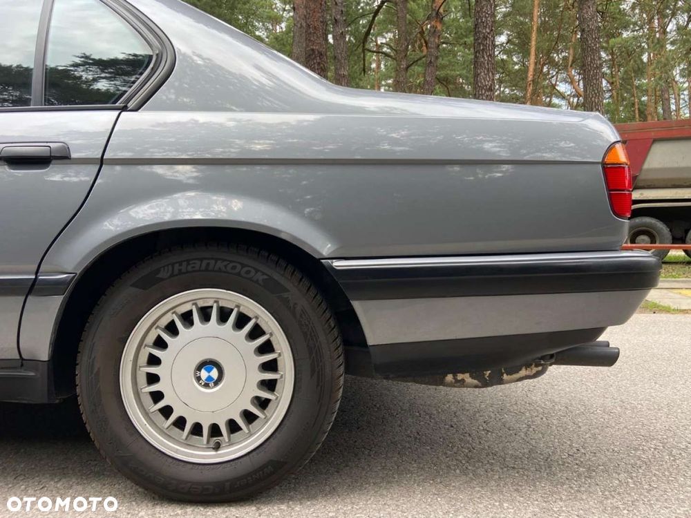 BMW Seria 7 - 15