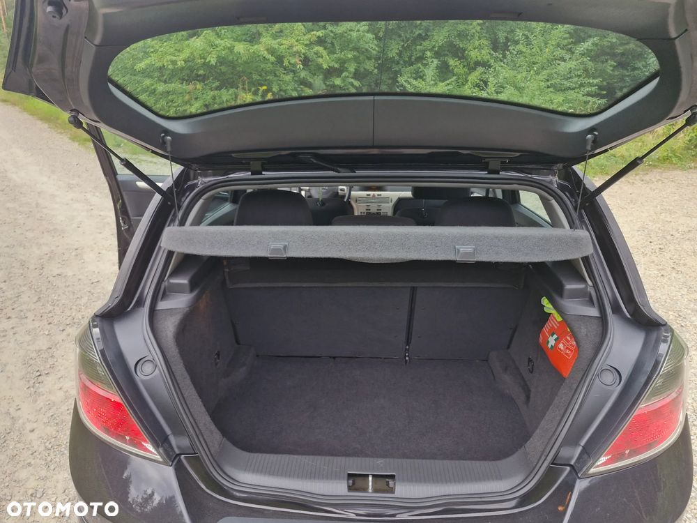 Opel Astra 1.6 Enjoy - 28