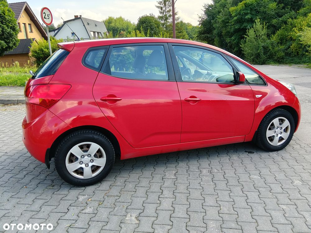 Kia Venga 1.4 L - 10