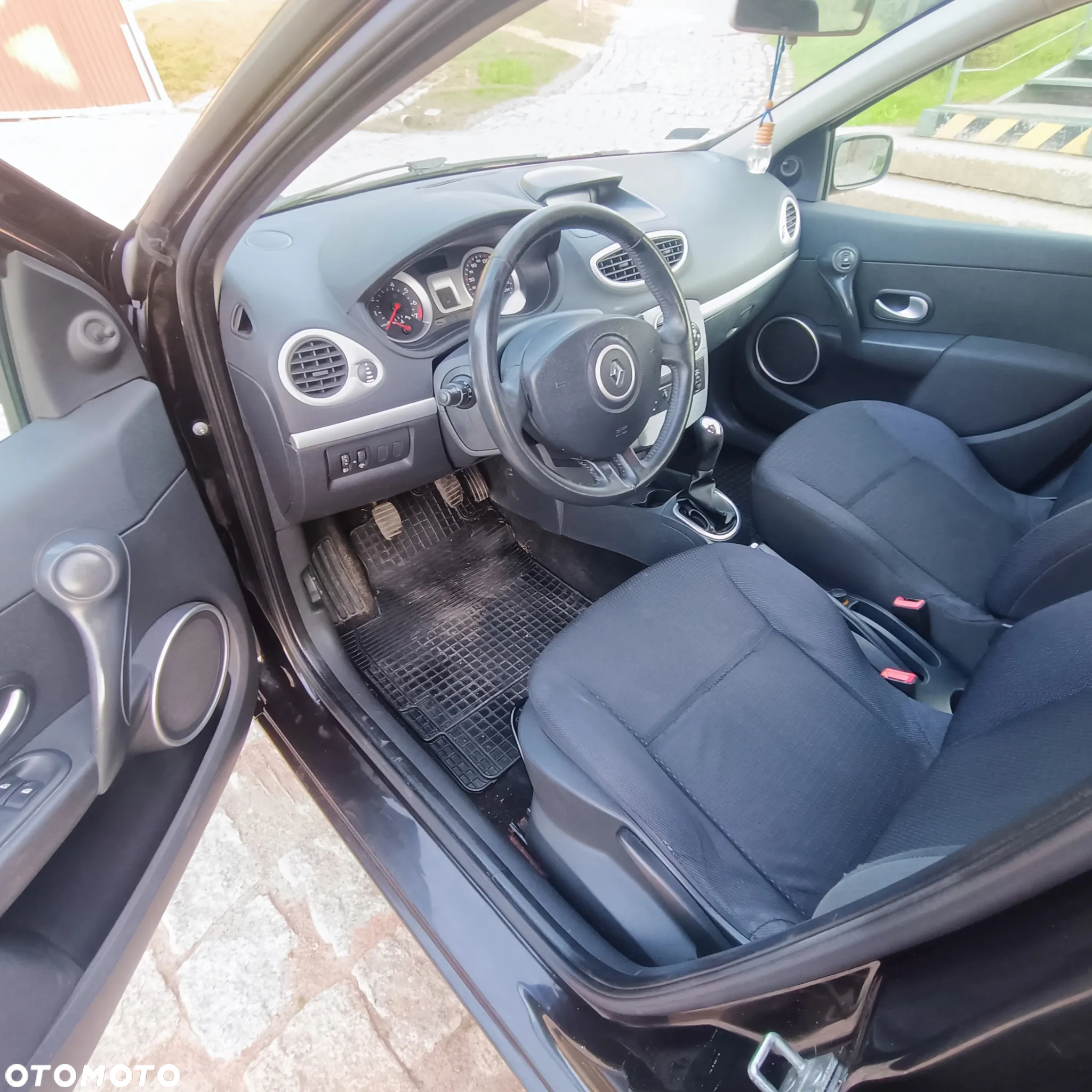 Renault Clio 1.6 16V Exception - 14