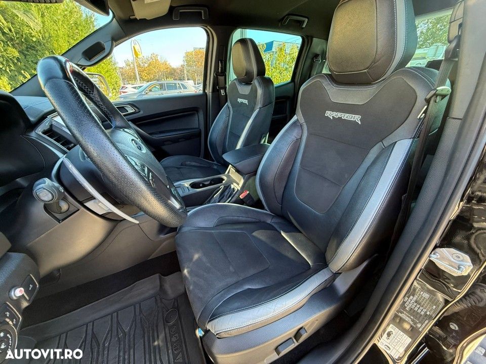 Ford Raptor - 25