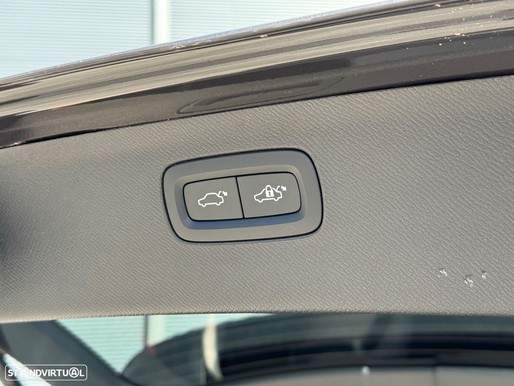 Volvo XC 90 2.0 T8 PHEV Core AWD - 16
