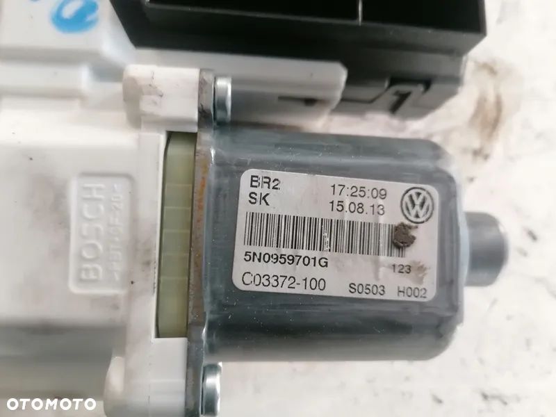 VW TIGUAN 13r SILNICZEK SZYB LEWY PRZÓD PRZEDNI 5N0959701G - 2