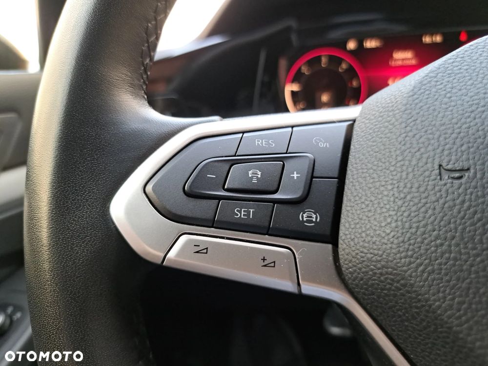 Volkswagen Golf - 17