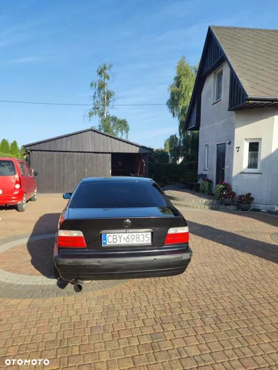 BMW Seria 3 318i - 6