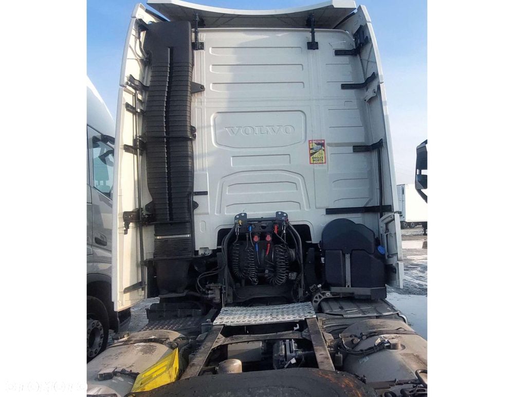 Volvo FH 460 Globetrotter XL i-Save - 4