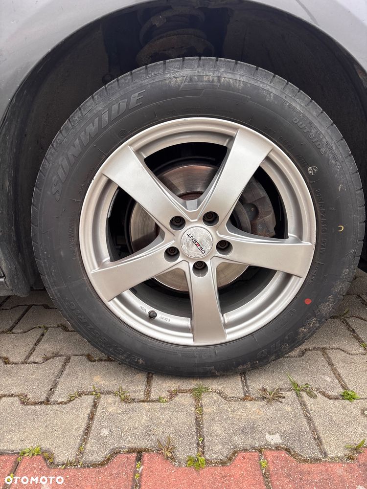 Opel Astra 1.6 Essentia - 21