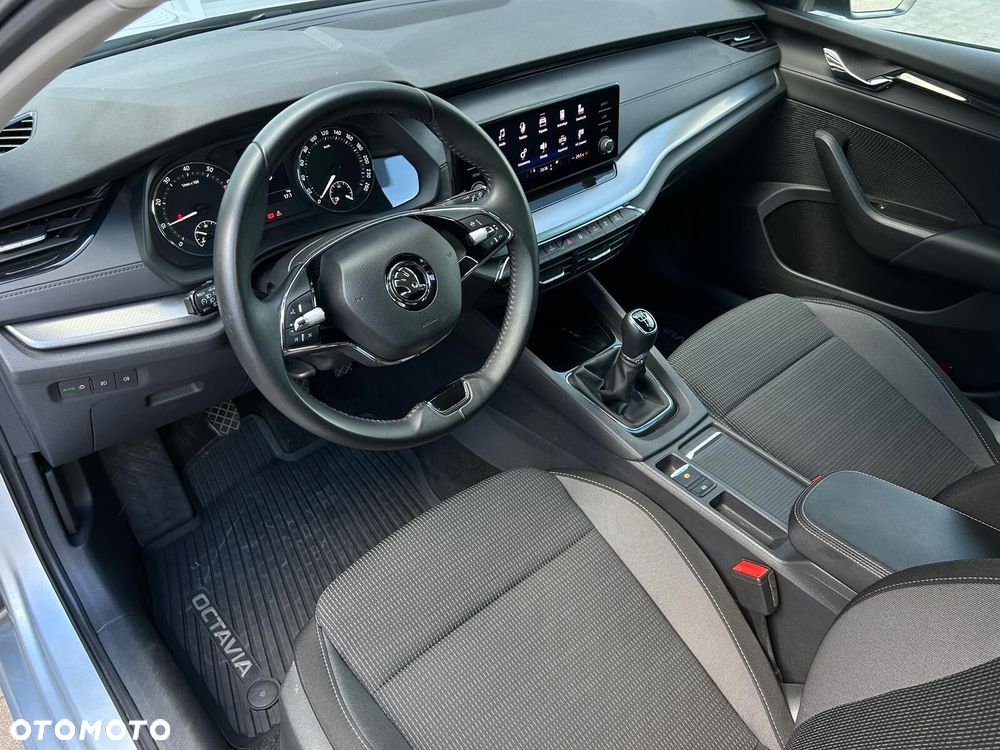 Skoda Octavia 1.5 TSI ACT Ambition - 8