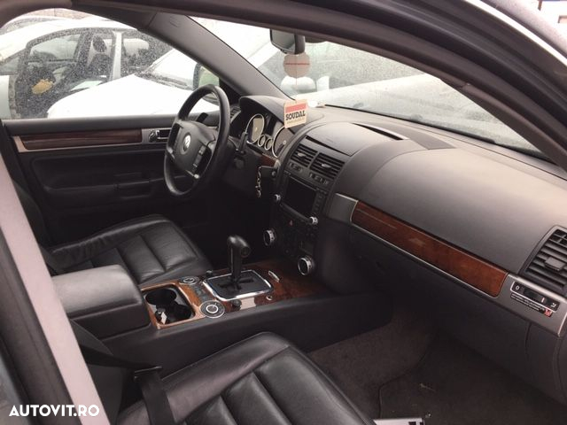 Dezmembrez VW Touareg 5L diesel V10 Volan Stanga - 3