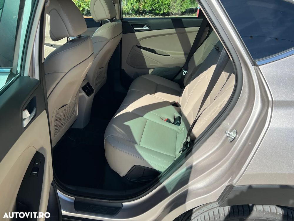 Hyundai Tucson - 11
