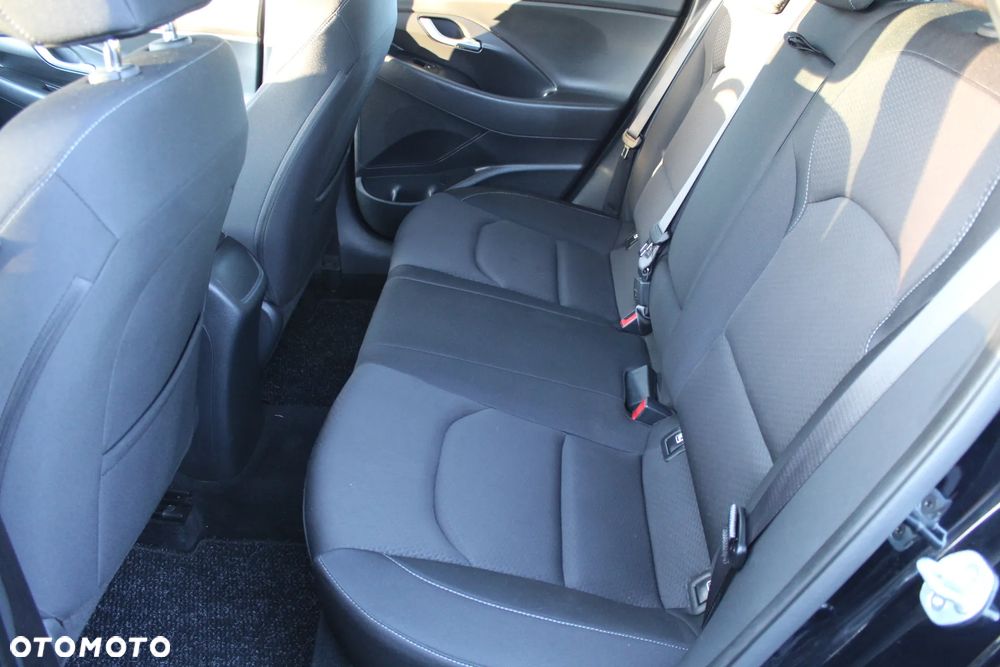 Hyundai i30 1.4 T-GDI Intro Edition - 13