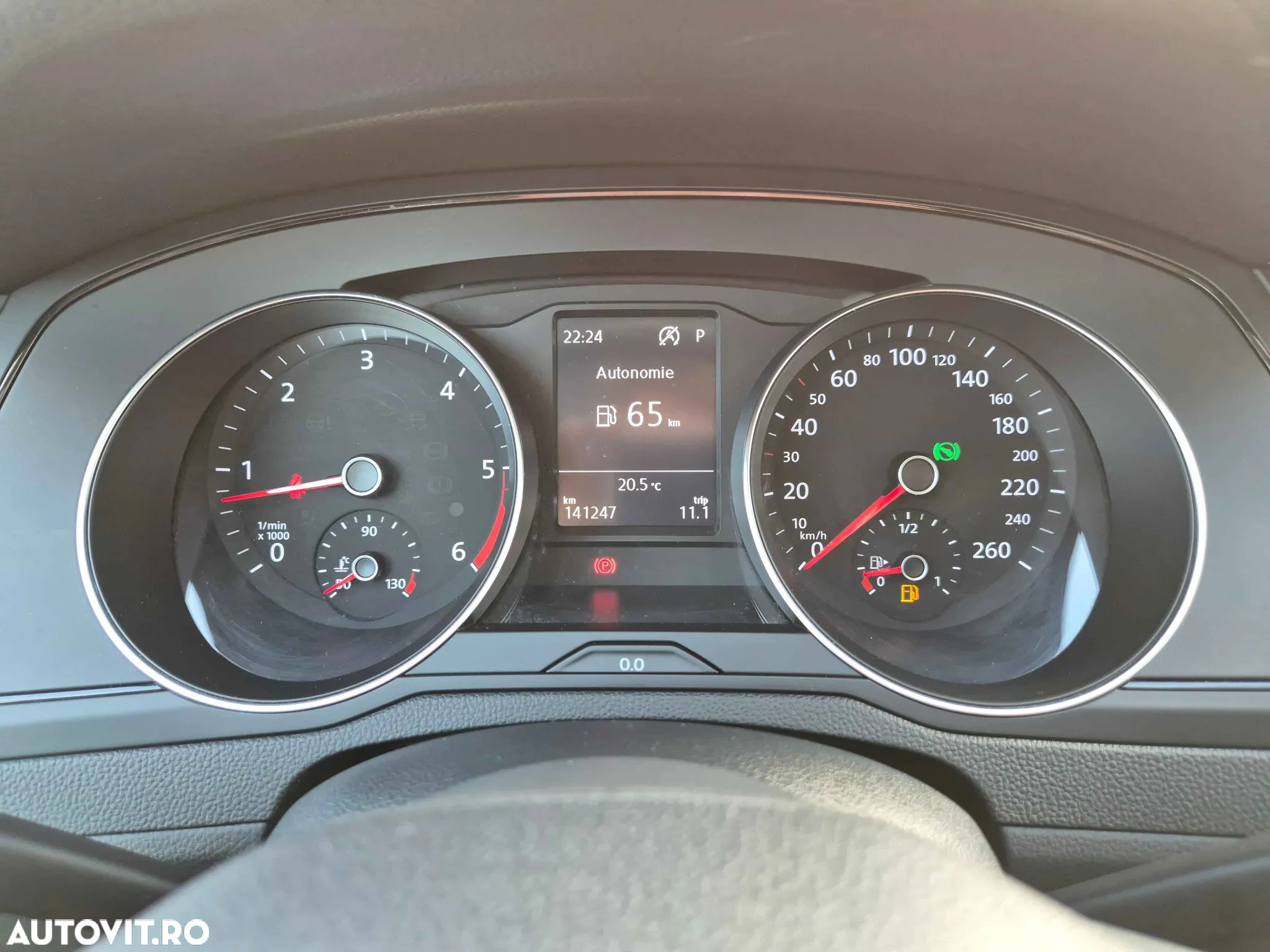 Volkswagen Passat - 17
