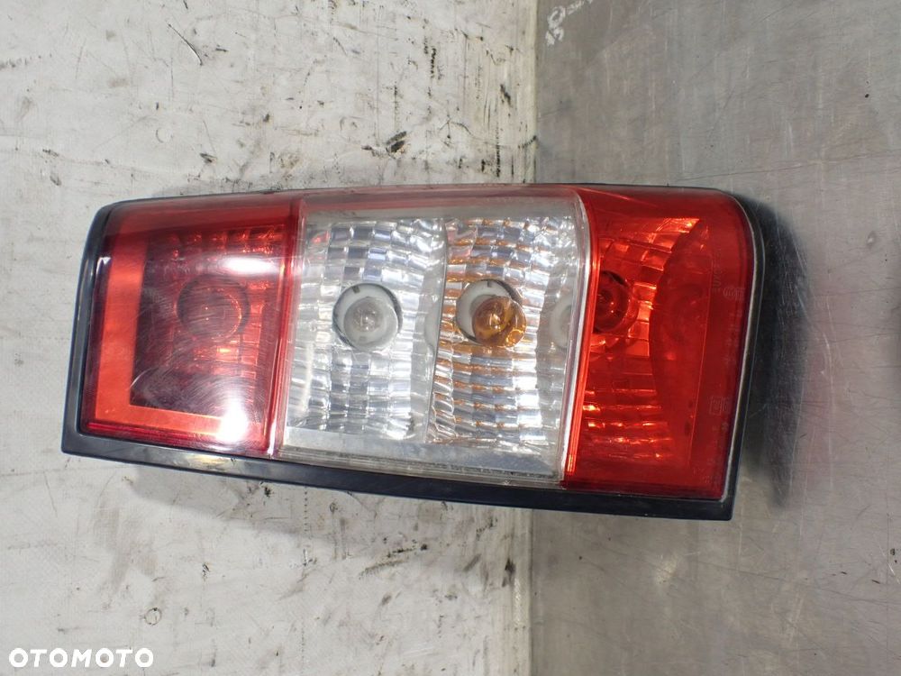 LAMPA PRAWA TYLNA AIXAM 400.4 - 1