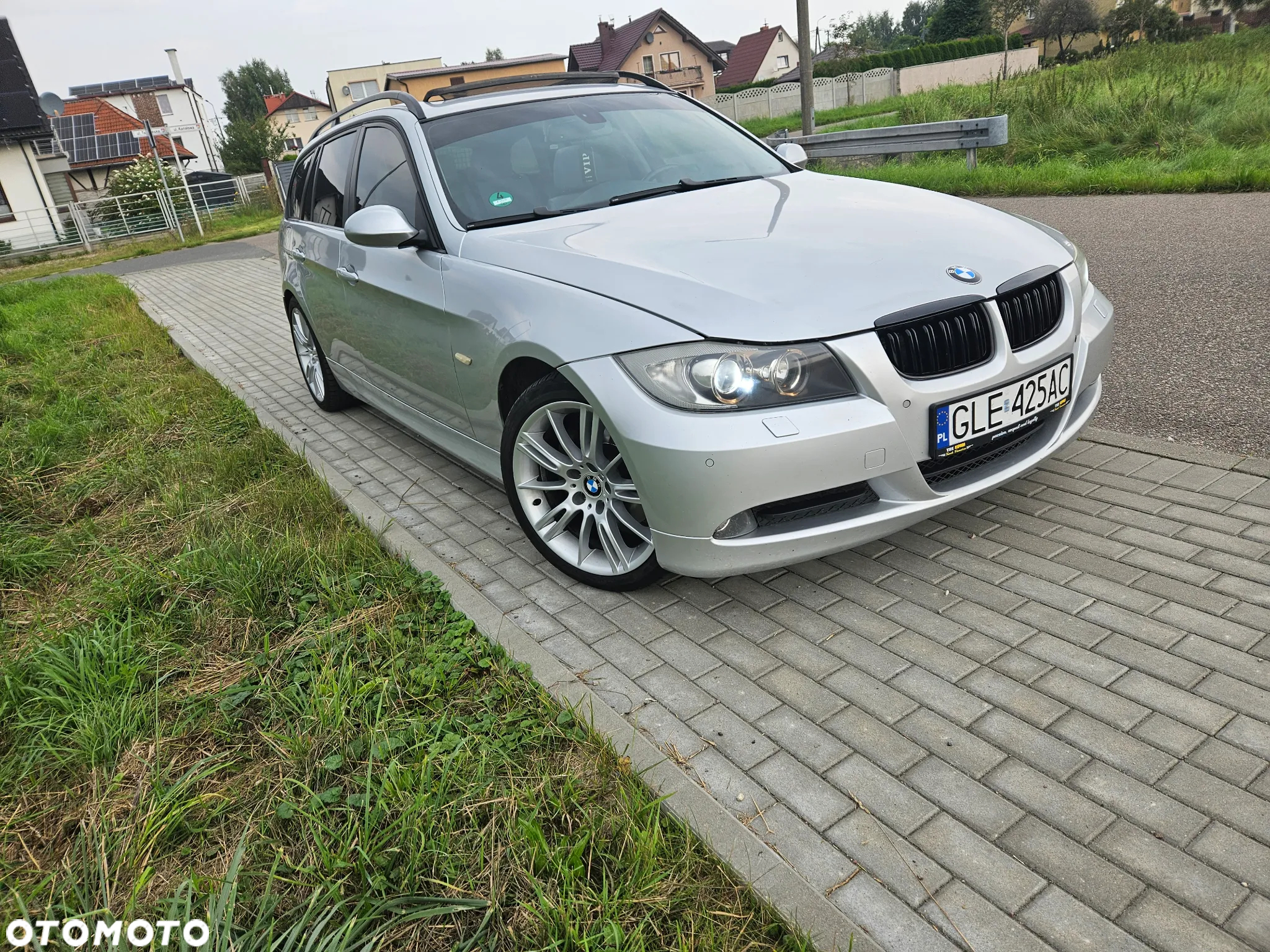BMW Seria 3 320d DPF Touring - 8
