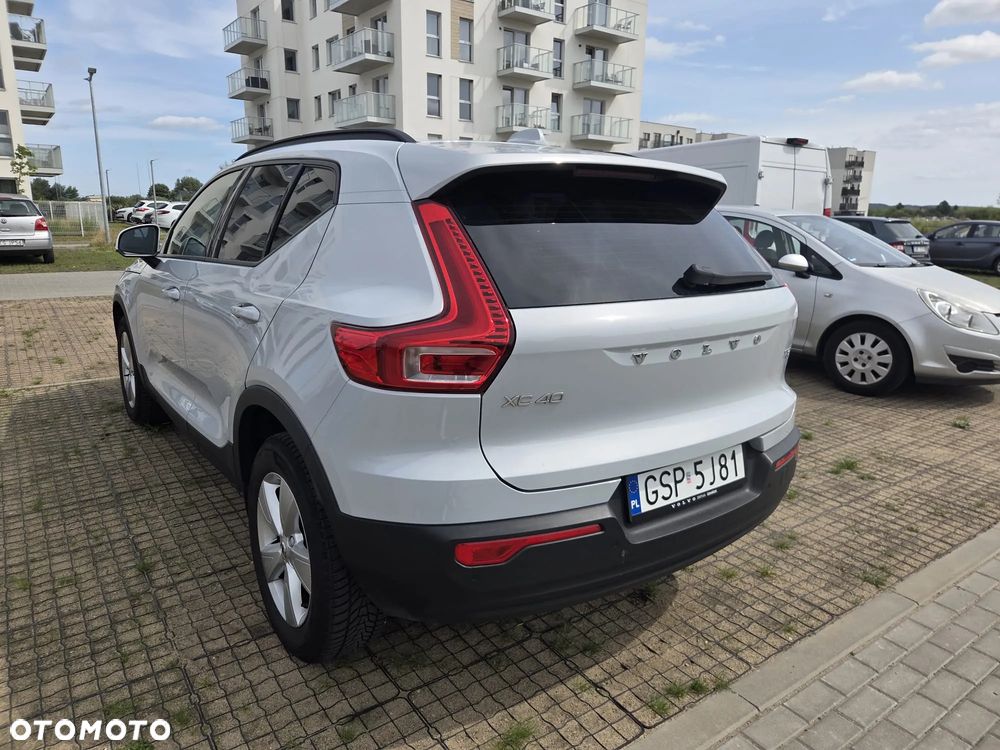 Volvo XC 40 T3 Momentum - 2