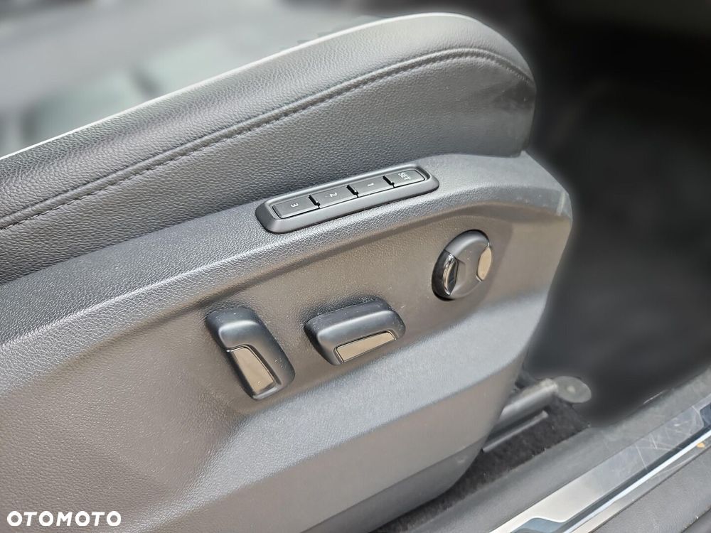 Volkswagen Tiguan 2.0 TDI SCR 4Mot Highline DSG - 24