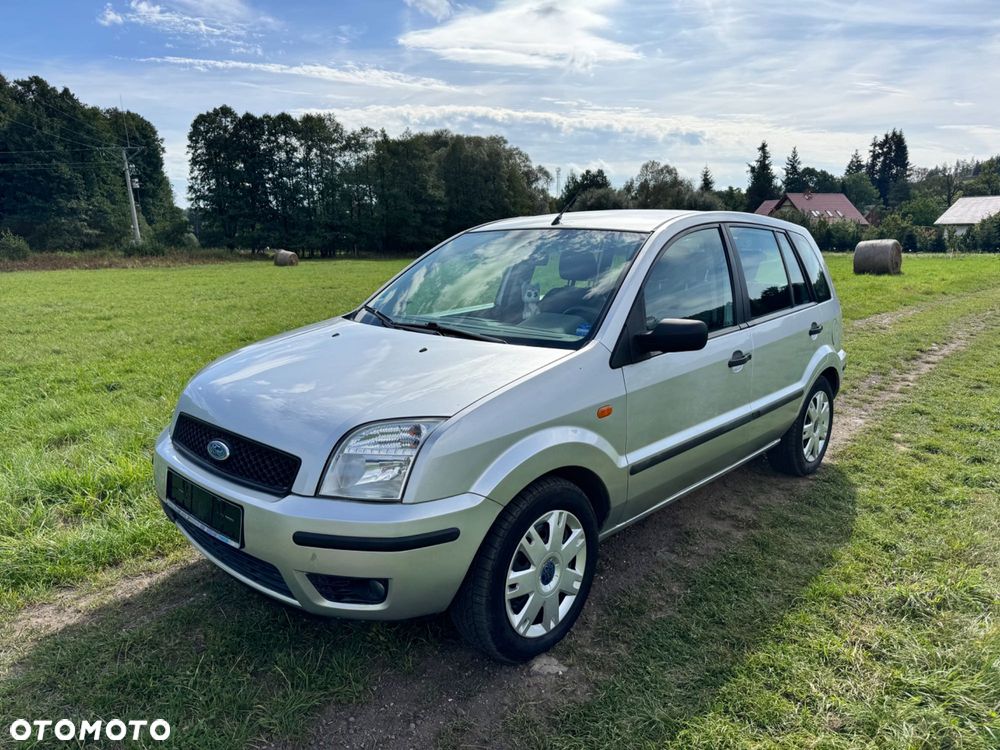 Ford Fusion - 1