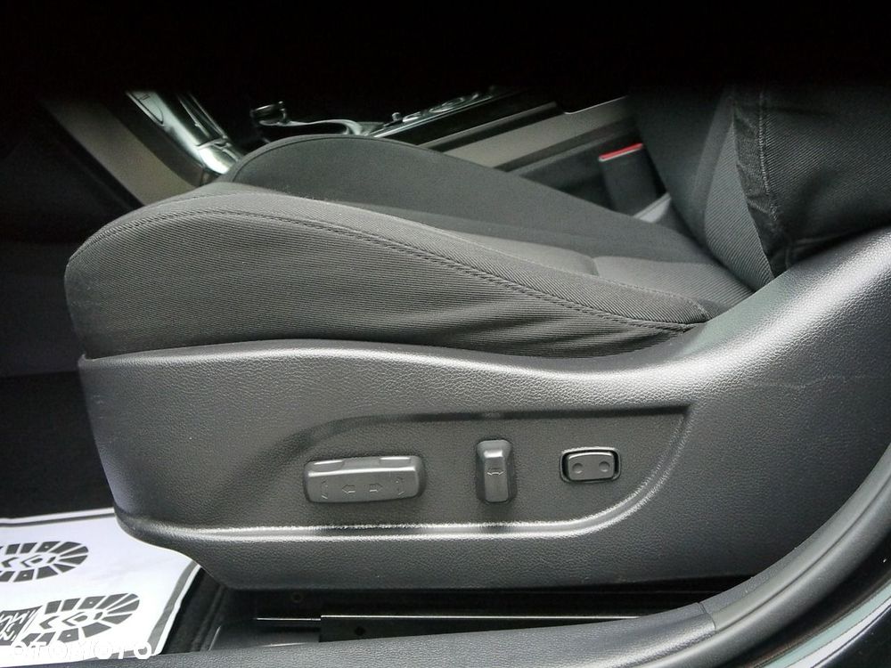 Hyundai i40 1.7 CRDi BlueDrive Premium DCT - 19