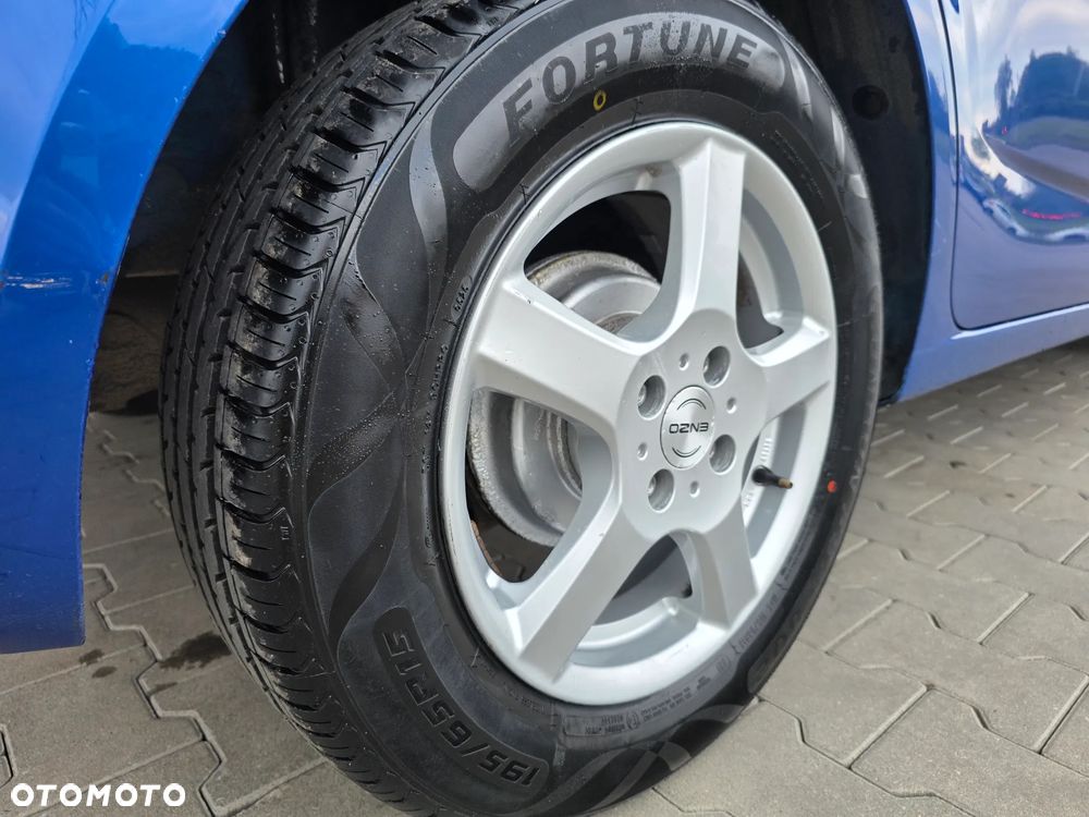 Chevrolet Aveo 1.2 LS - 22