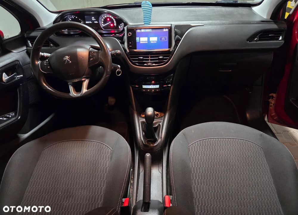 Peugeot 208 1.2 PureTech Active - 17